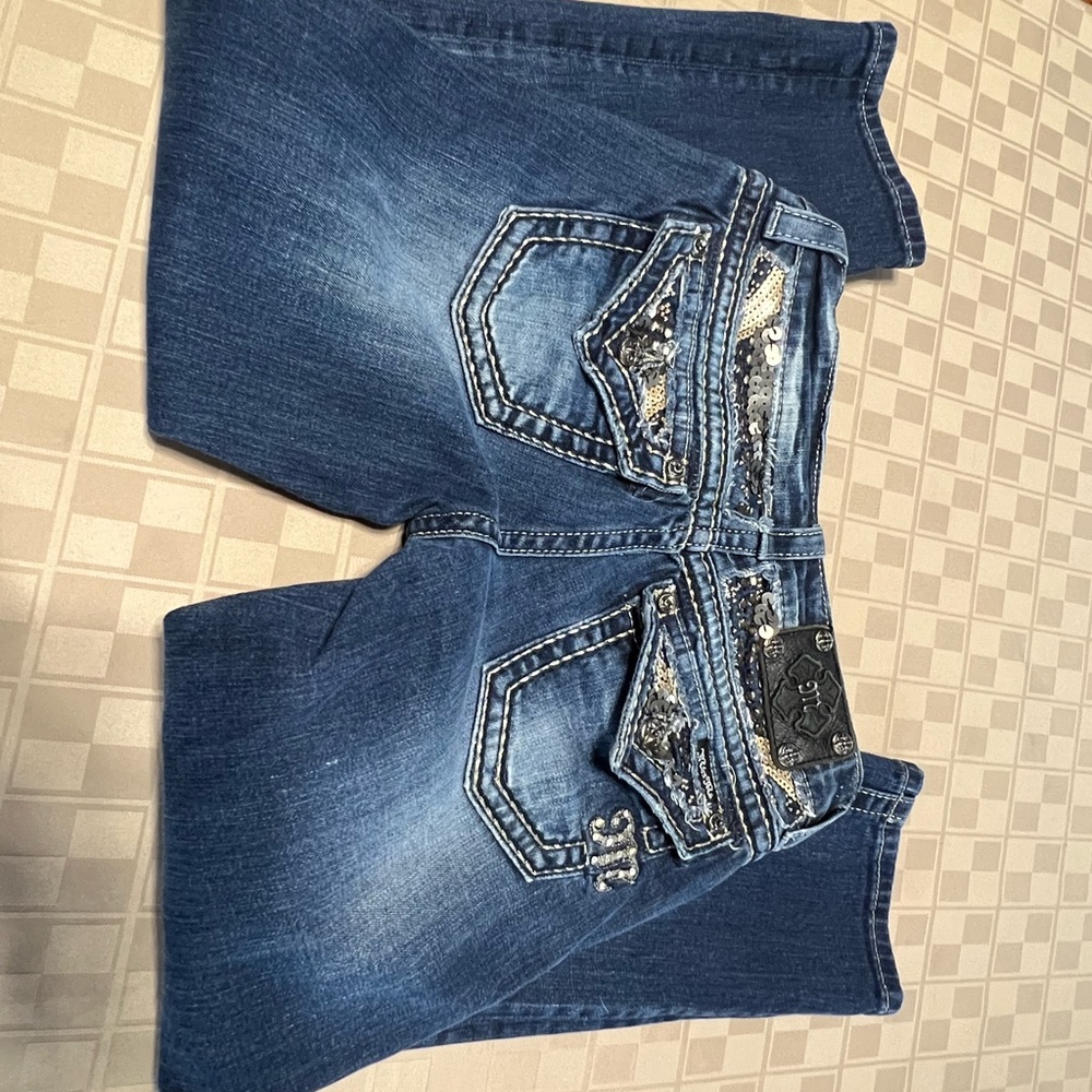 MISS ME Women's Easy Capri Jeans Size 26 X 25.5” Thick Stitch Bling Jewels Dark